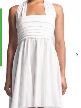 Encantadore Mariana White Halter Pleated Bodice Dress Medium /Large NWT